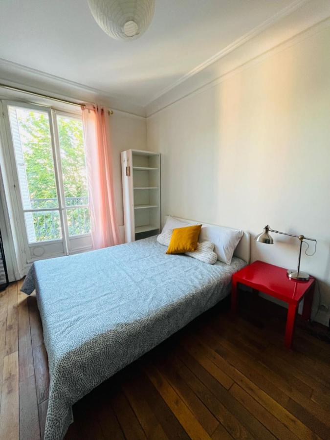 Beautiful Apartment With Balcony ปารีส ภายนอก รูปภาพ